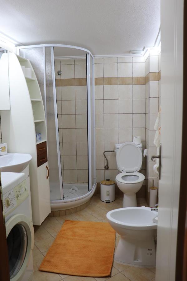 Sea And Sun Apartment Néa Péramos Dış mekan fotoğraf